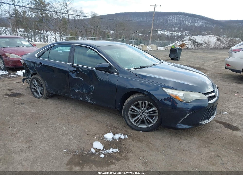 2015 TOYOTA CAMRY SE VIN: 4T1BF1FK0FU920245