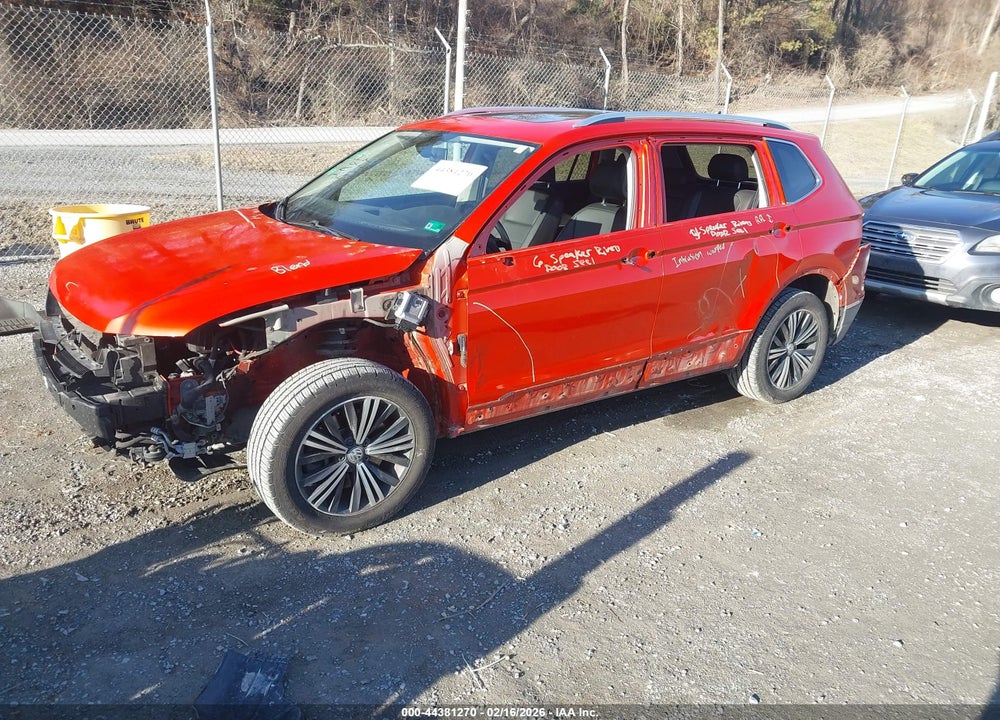2018 VOLKSWAGEN TIGUAN VIN: 3VV2B7AX5JM184813