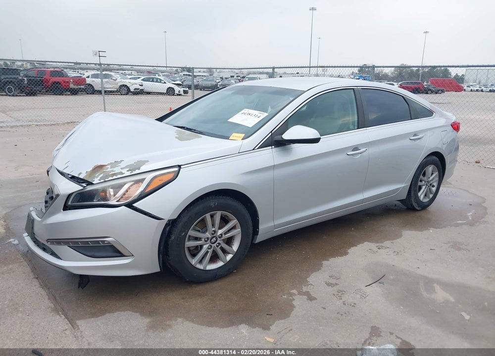 2015 HYUNDAI SONATA SE VIN: 5NPE24AF4FH160727