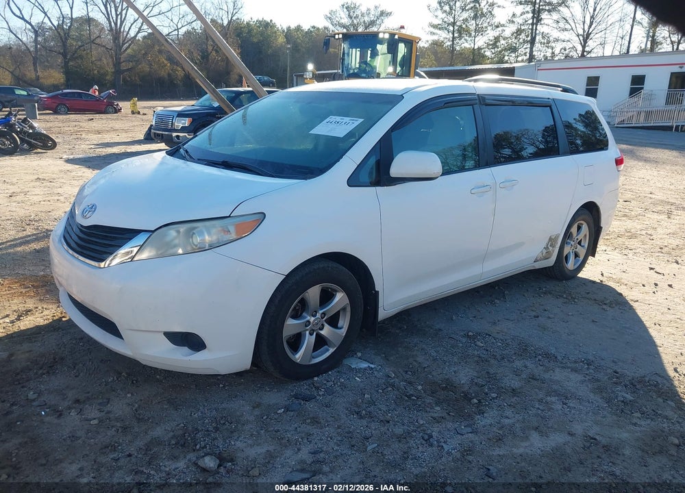 2011 TOYOTA SIENNA LE V6 VIN: 5TDKK3DC9BS096591