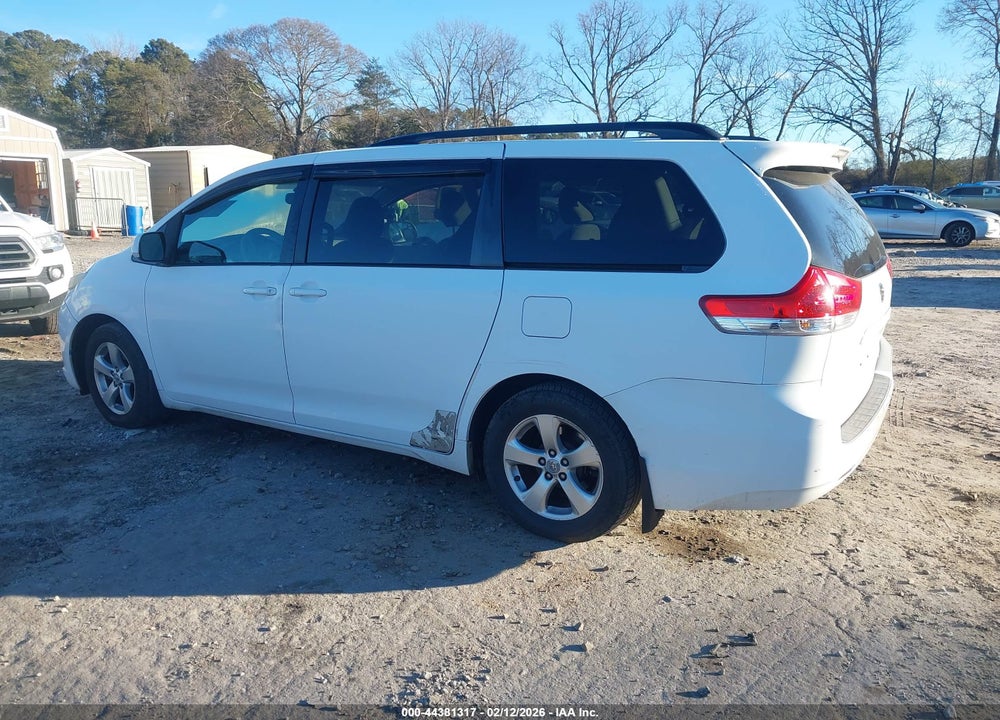 2011 TOYOTA SIENNA LE V6 VIN: 5TDKK3DC9BS096591