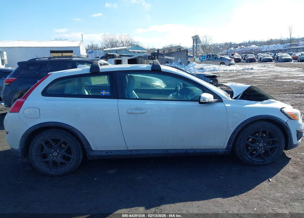 2012 VOLVO C30 T5/T5 PLATINUM/T5 PREMIER PLUS/T5 R-DESIGN/T5 R-DESIGN PLATINUM/T5 R-DESIGN PREMIER PLUS VIN: YV1672MK7C2270844