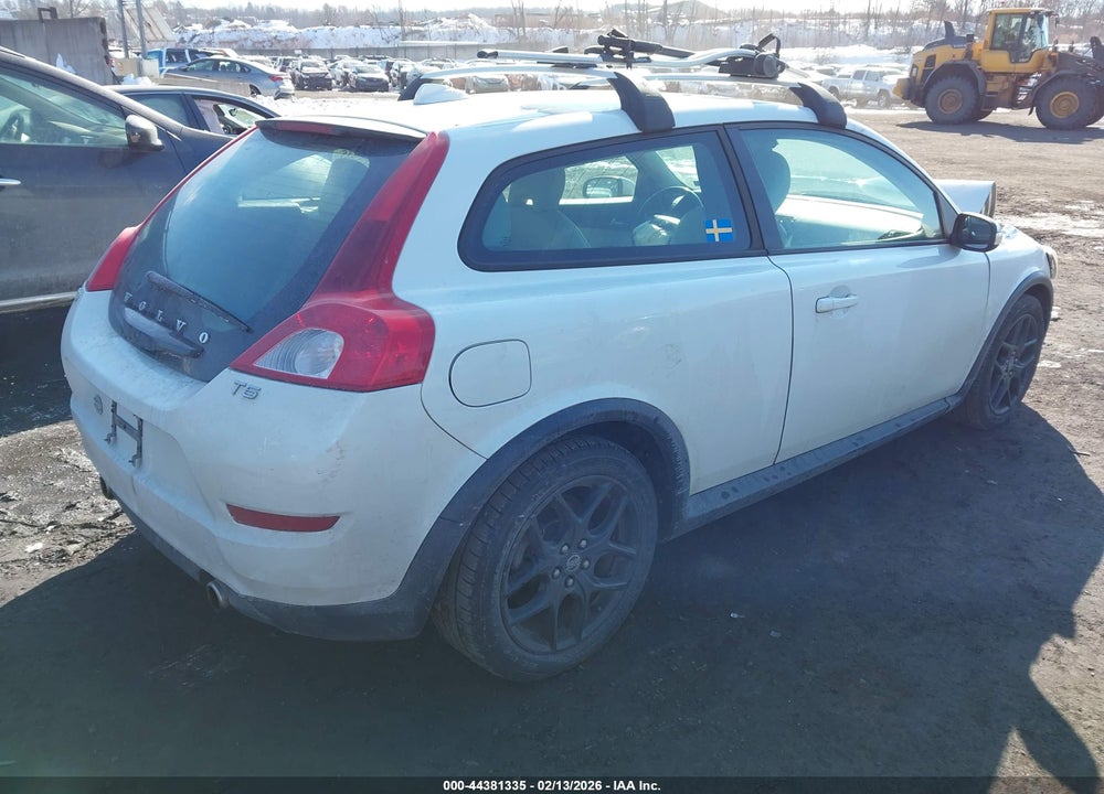 2012 VOLVO C30 T5/T5 PLATINUM/T5 PREMIER PLUS/T5 R-DESIGN/T5 R-DESIGN PLATINUM/T5 R-DESIGN PREMIER PLUS VIN: YV1672MK7C2270844