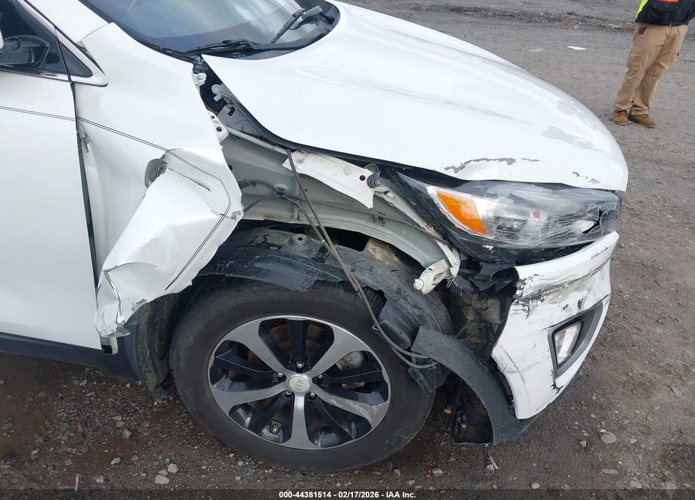 2018 KIA SORENTO 3.3L EX VIN: 5XYPH4A57JG409424
