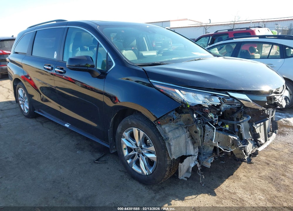 2023 TOYOTA SIENNA XLE VIN: 5TDJSKFC4PS103991