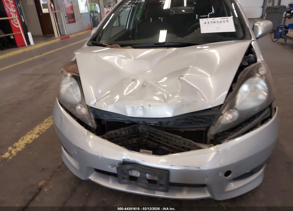 2013 HONDA FIT SPORT VIN: JHMGE8H55DC020519