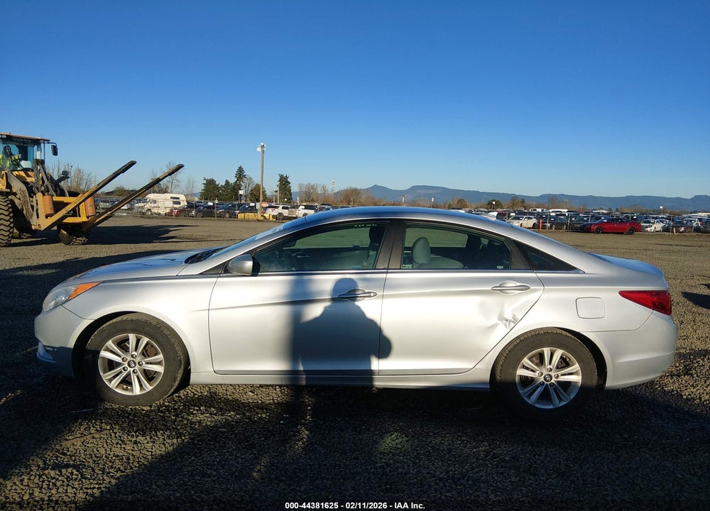 2013 HYUNDAI SONATA GLS VIN: 5NPEB4AC9DH617387