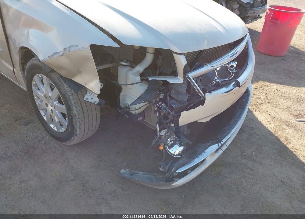 2016 CHRYSLER TOWN & COUNTRY TOURING VIN: 2C4RC1BG3GR207772