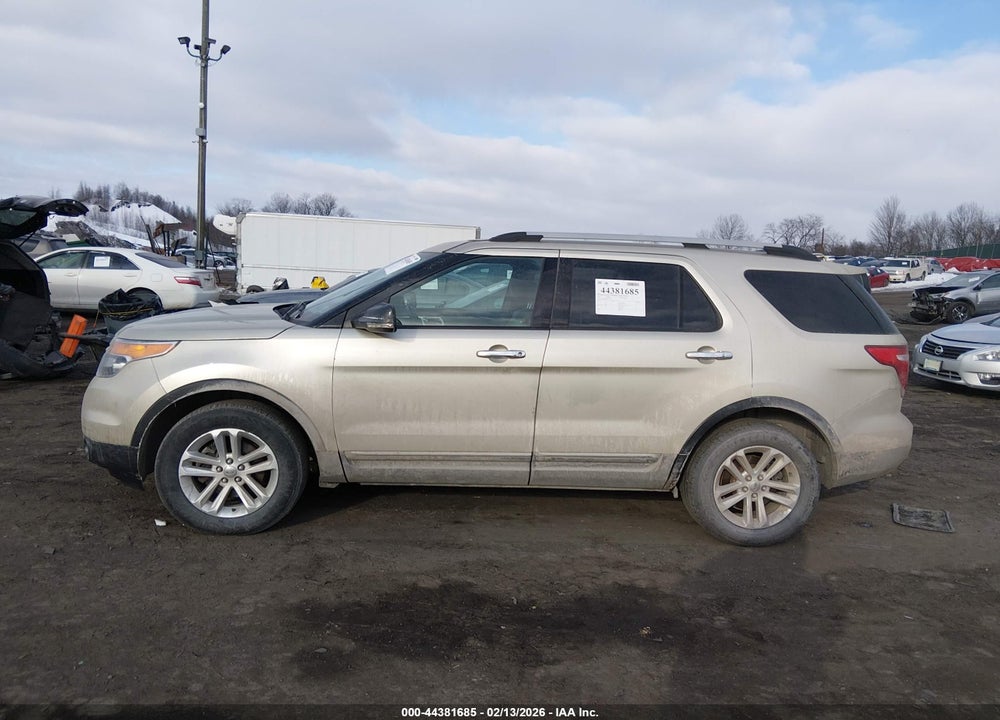 2011 FORD EXPLORER XLT VIN: 1FMHK8D85BGA24117