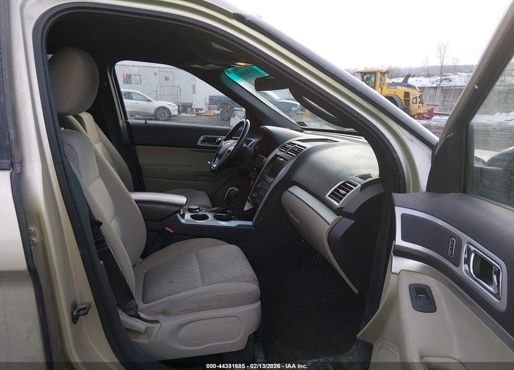 2011 FORD EXPLORER XLT VIN: 1FMHK8D85BGA24117