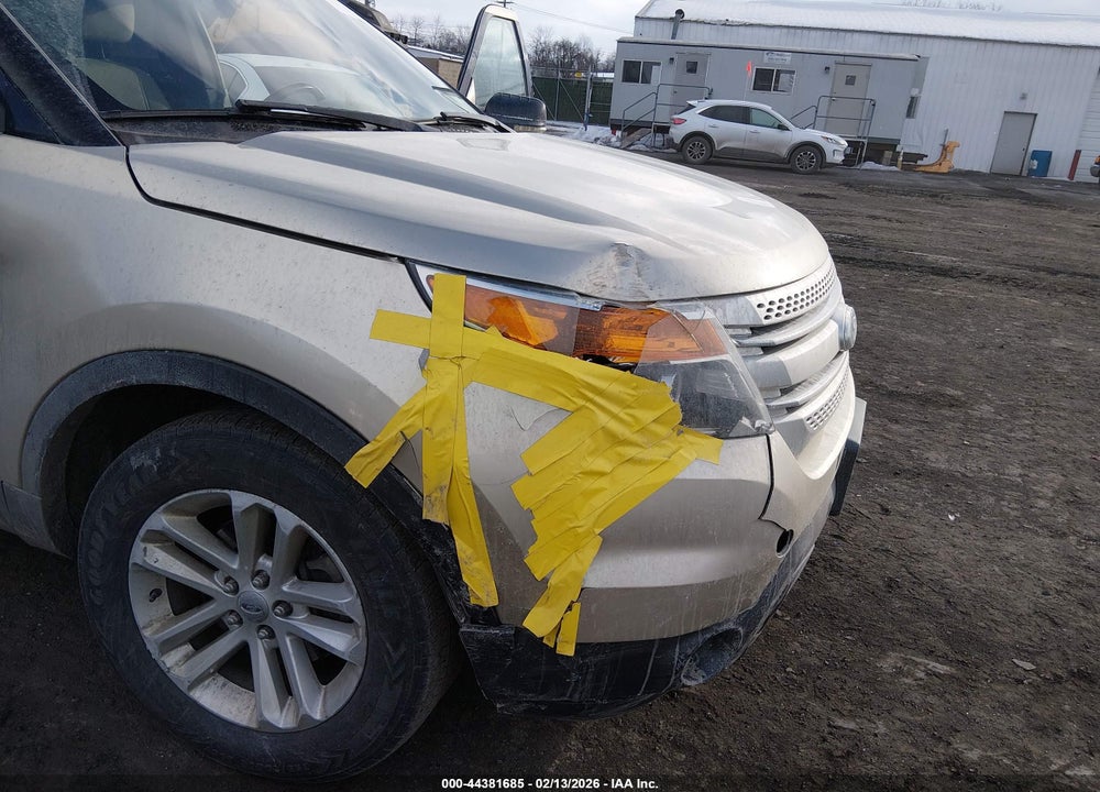 2011 FORD EXPLORER XLT VIN: 1FMHK8D85BGA24117