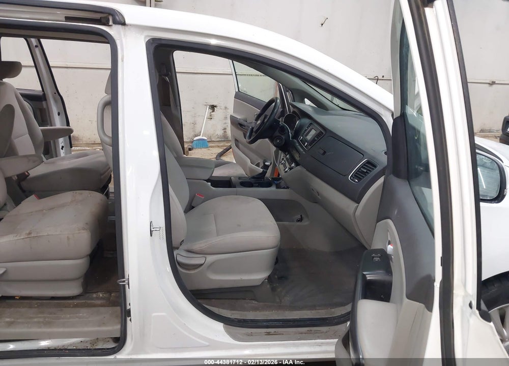 2017 KIA SEDONA L VIN: KNDMA5C17H6257732