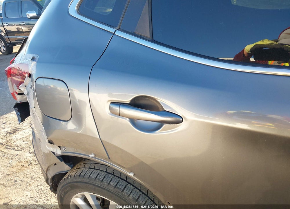 2021 NISSAN ROGUE SPORT S FWD XTRONIC CVT VIN: JN1BJ1AV6MW568183