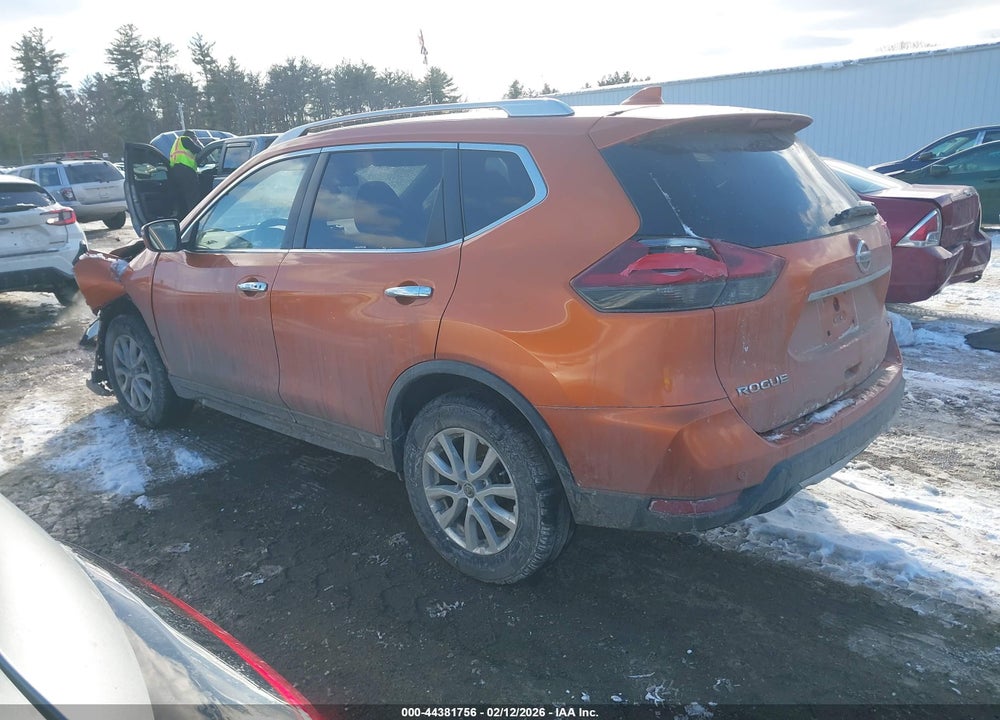 2019 NISSAN ROGUE SV VIN: JN8AT2MV1KW394013