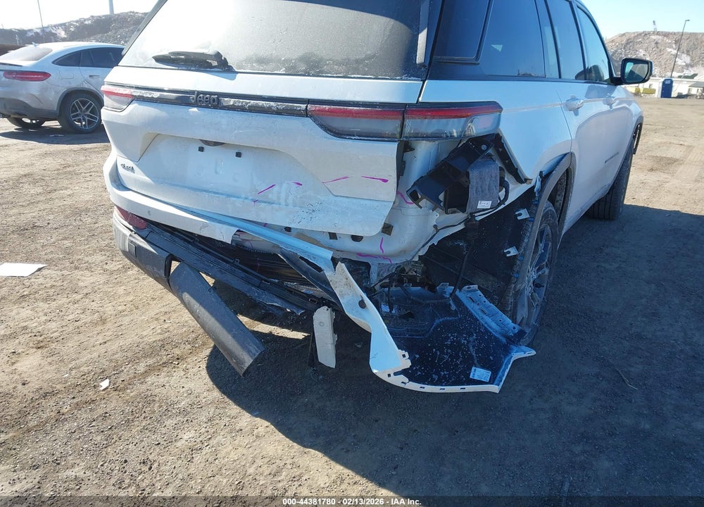 2025 JEEP GRAND CHEROKEE LIMITED 4X4 VIN: 1C4RJHBG9S8793767