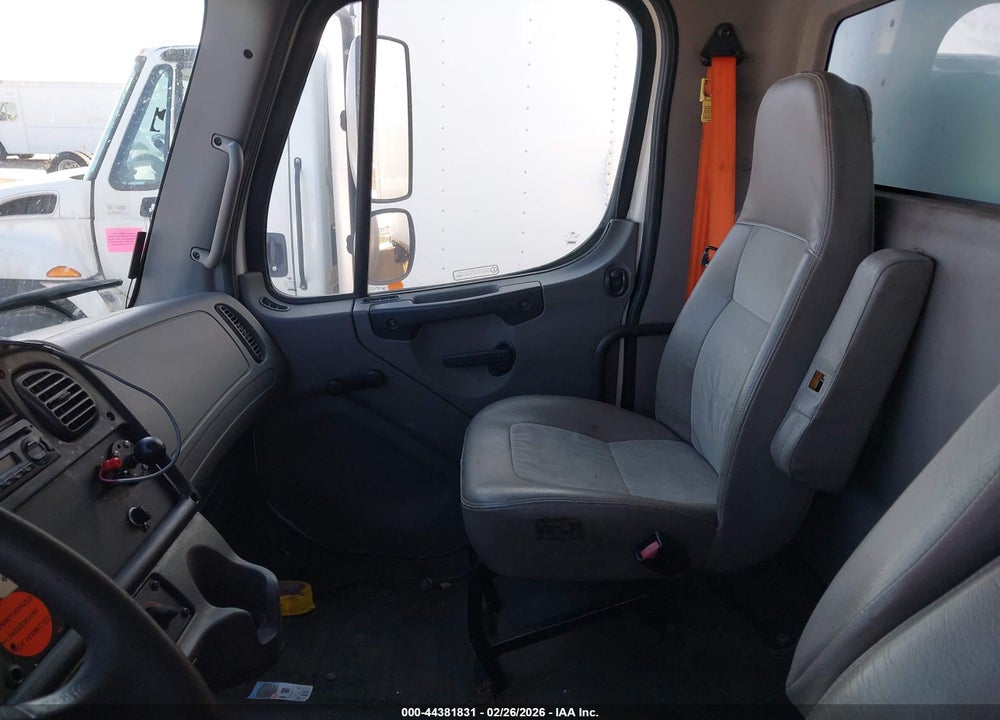 2007 FREIGHTLINER M2 106 MEDIUM DUTY VIN: 1FVACXCS67HX71628