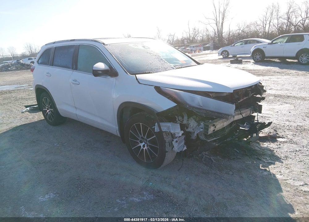 2017 TOYOTA HIGHLANDER SE VIN: 5TDJZRFH9HS376202
