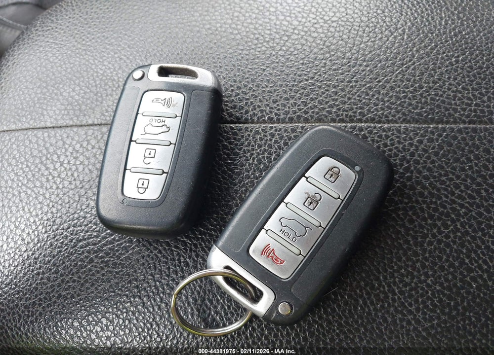 2012 KIA SORENTO EX V6 VIN: 5XYKUDA26CG252421