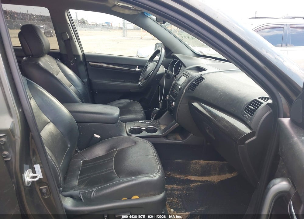 2012 KIA SORENTO EX V6 VIN: 5XYKUDA26CG252421