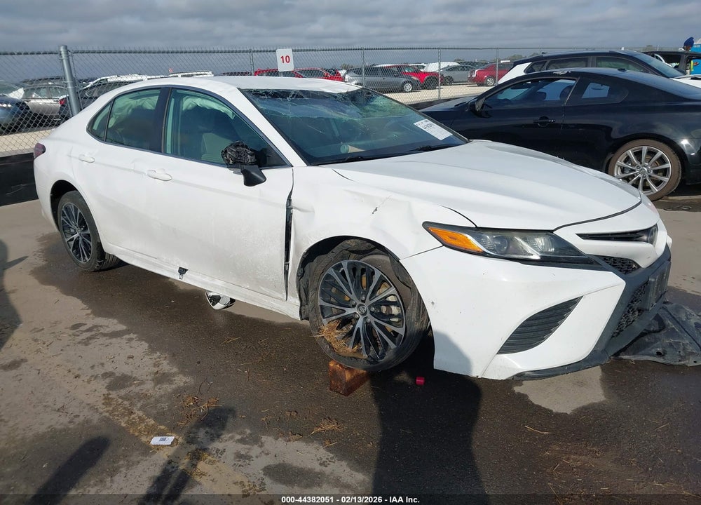 2019 TOYOTA CAMRY SE VIN: 4T1B11HK5KU215169