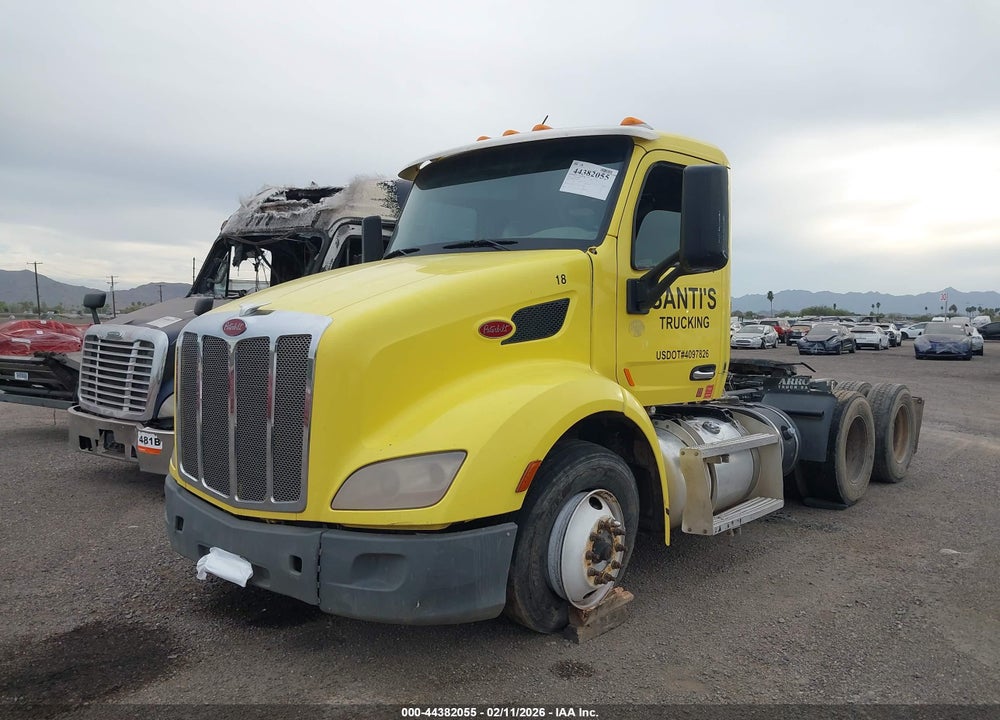 2018 PETERBILT 579 VIN: 1XPBDP9X7JD439694