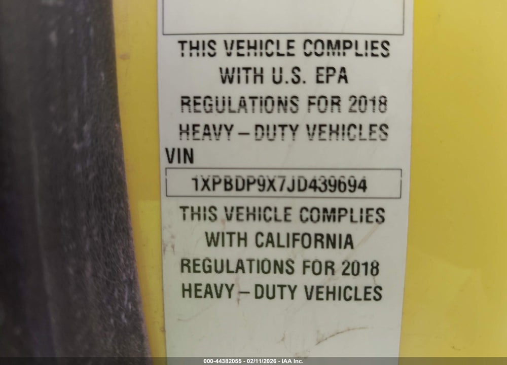 2018 PETERBILT 579 VIN: 1XPBDP9X7JD439694