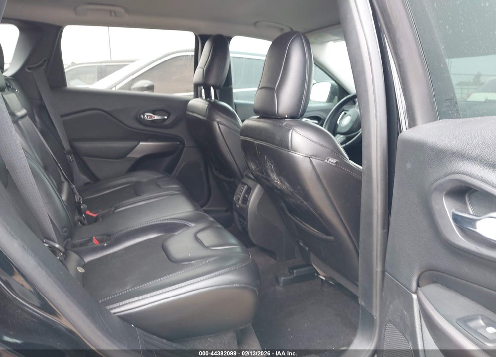 2019 JEEP CHEROKEE LATITUDE PLUS FWD VIN: 1C4PJLLB7KD215736