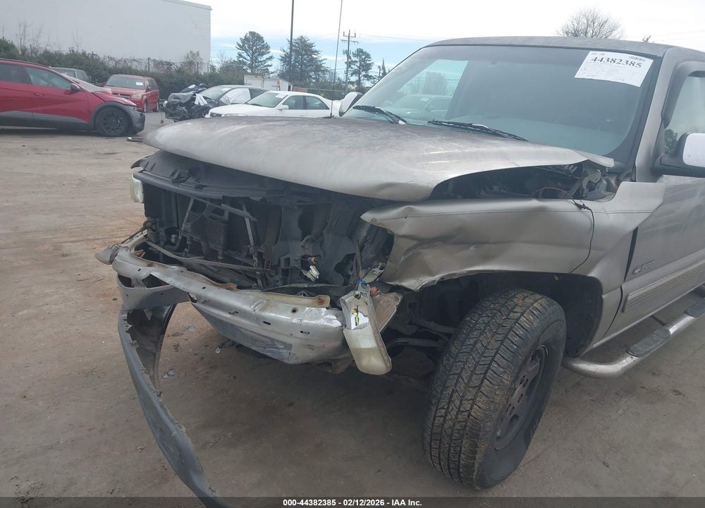 2000 CHEVROLET SILVERADO 1500 LS VIN: 1GCEK19TXYZ245527