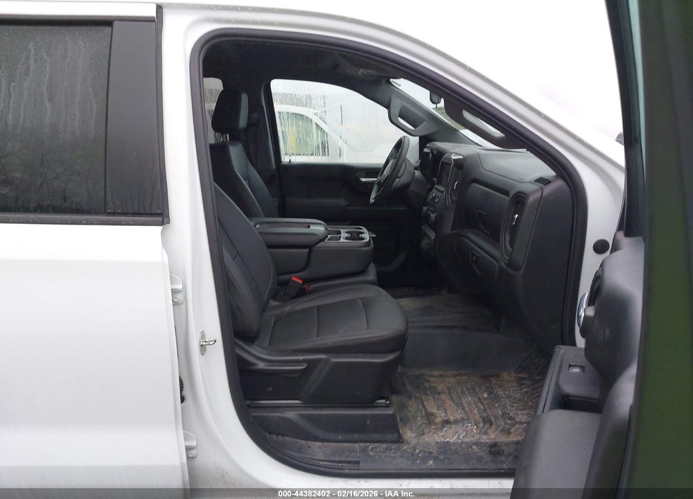 2022 CHEVROLET SILVERADO 1500 4WD  STANDARD BED WT VIN: 1GCPDAEK0NZ546819