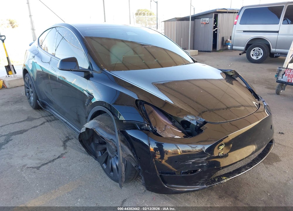 2022 TESLA MODEL Y PERFORMANCE DUAL MOTOR ALL-WHEEL DRIVE VIN: 7SAYGDEF2NF518111