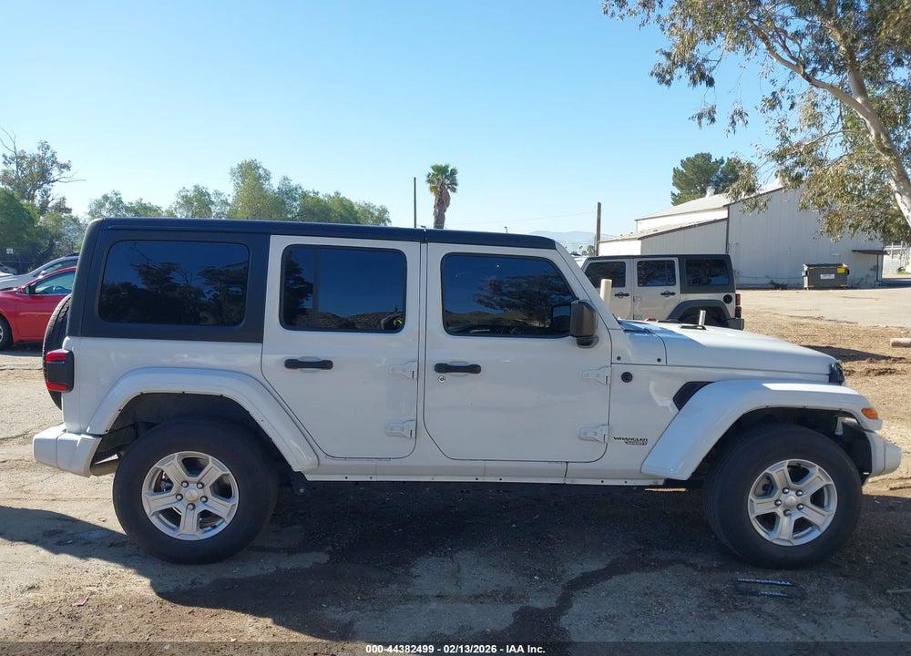 2021 JEEP WRANGLER UNLIMITED SPORT S 4X4 VIN: 1C4HJXDN8MW704917