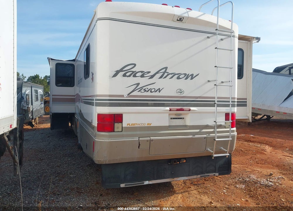 2000 FORD F550 SUPER DUTY STRIPPED CHASS VIN: 1FCNF53S3Y0A03601