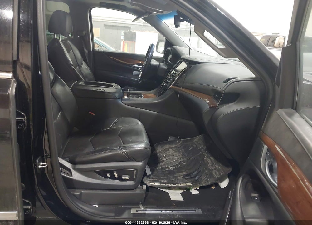 2015 CADILLAC ESCALADE ESV PREMIUM VIN: 1GYS4JKJ4FR150653
