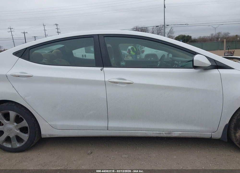 2013 HYUNDAI ELANTRA GLS VIN: 5NPDH4AE6DH292239