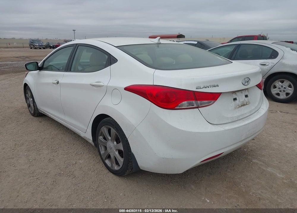2013 HYUNDAI ELANTRA GLS VIN: 5NPDH4AE6DH292239