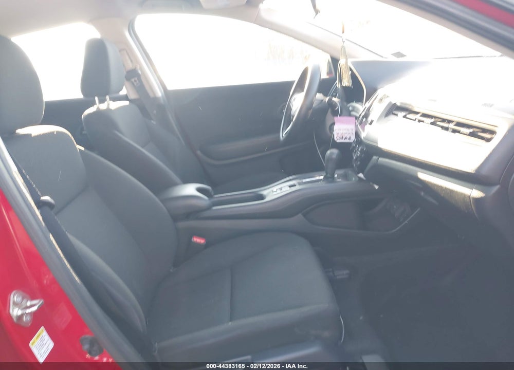 2016 HONDA HR-V LX VIN: 3CZRU5H31GM737779