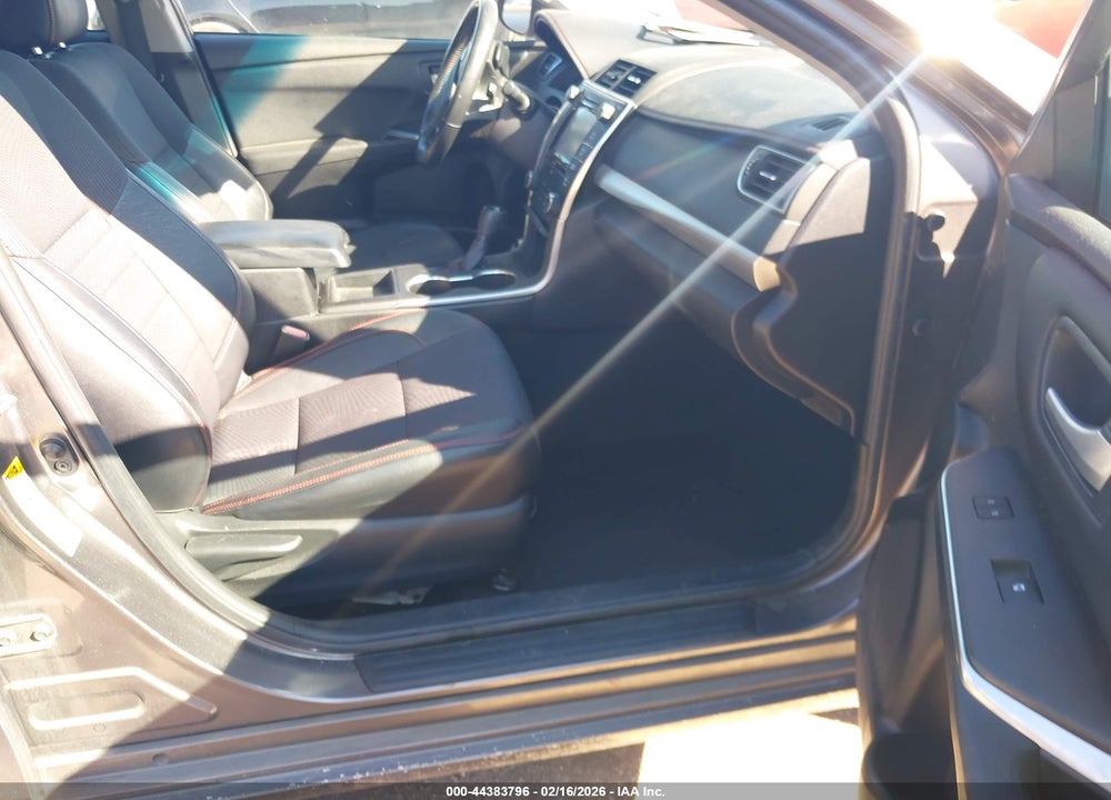 2016 TOYOTA CAMRY SE VIN: 4T1BF1FK1GU256734