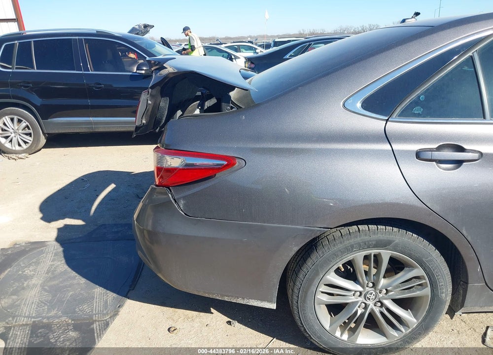 2016 TOYOTA CAMRY SE VIN: 4T1BF1FK1GU256734