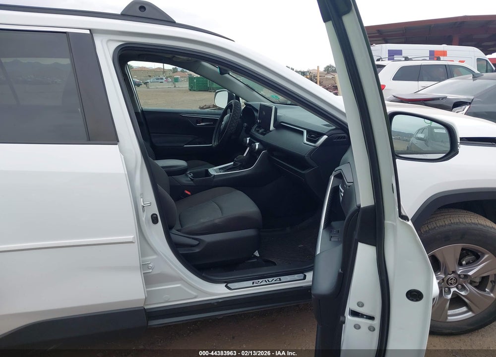 2023 TOYOTA RAV4 XLE VIN: 2T3W1RFV0PW243117