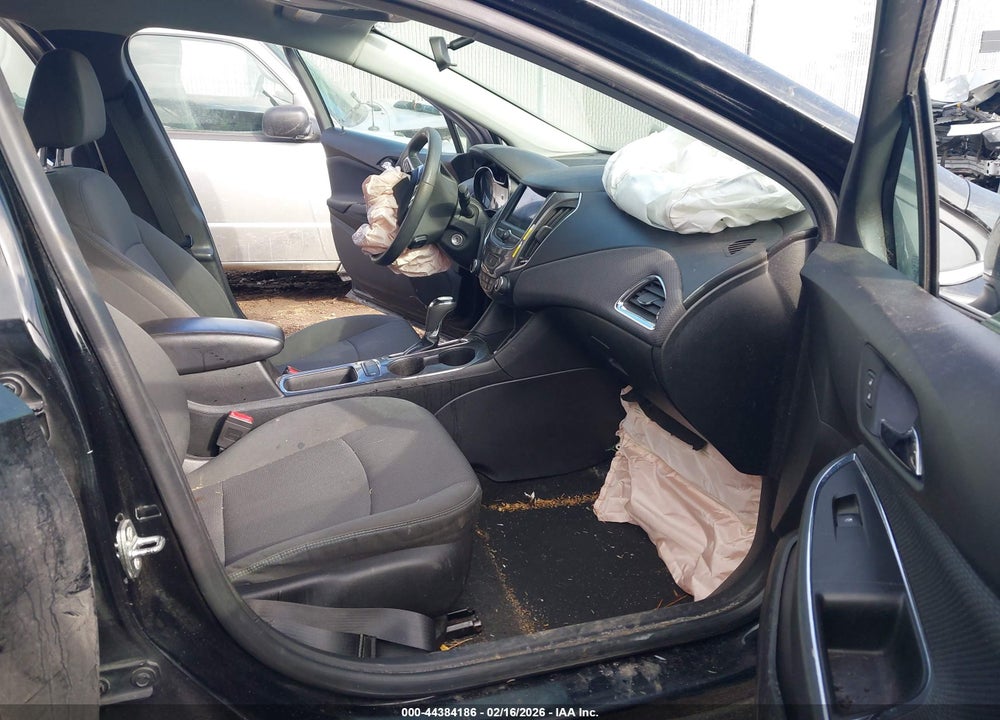 2019 CHEVROLET CRUZE LT VIN: 1G1BE5SM3K7117761
