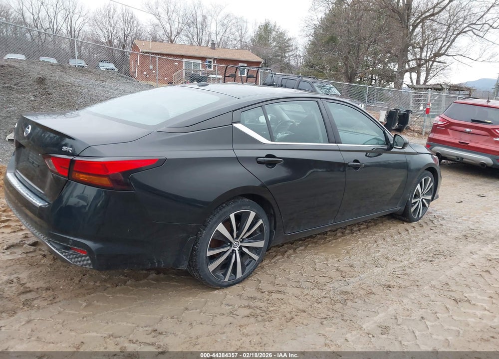 2021 NISSAN ALTIMA SR FWD VIN: 1N4BL4CV1MN383542