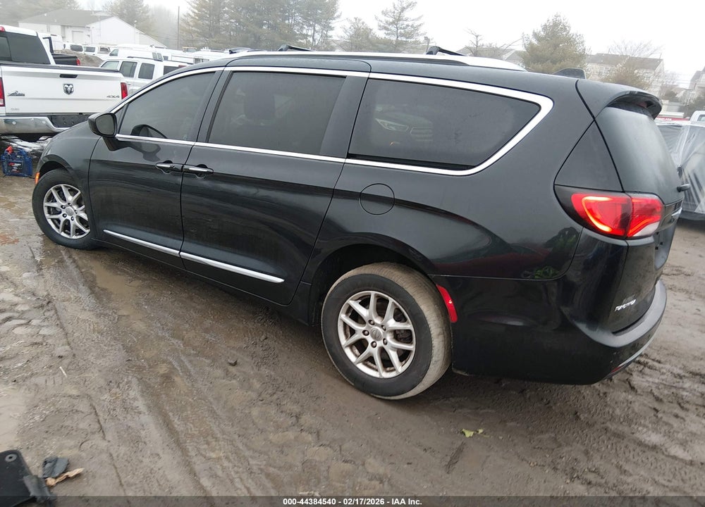 2020 CHRYSLER PACIFICA TOURING L VIN: 2C4RC1BG3LR140164