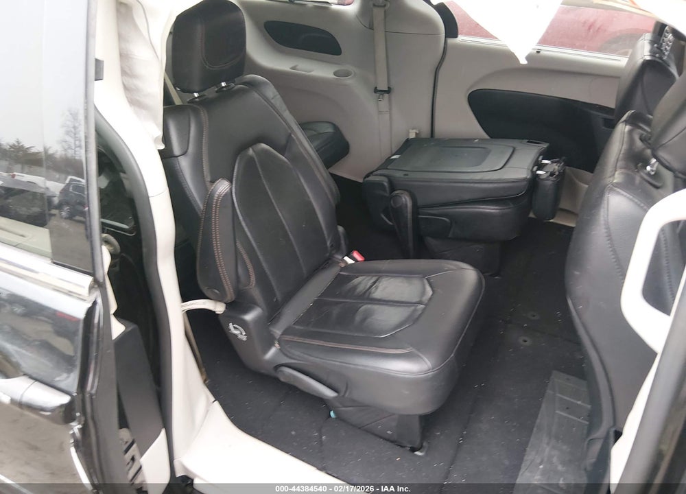 2020 CHRYSLER PACIFICA TOURING L VIN: 2C4RC1BG3LR140164