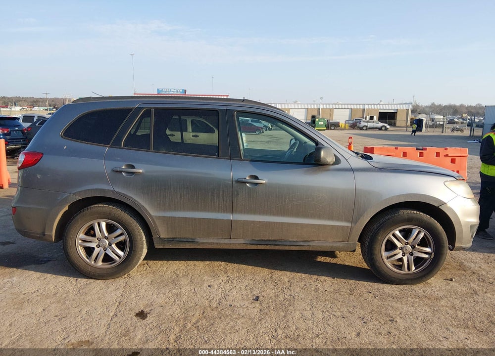 2011 HYUNDAI SANTA FE GLS VIN: 5XYZG3AB2BG031199