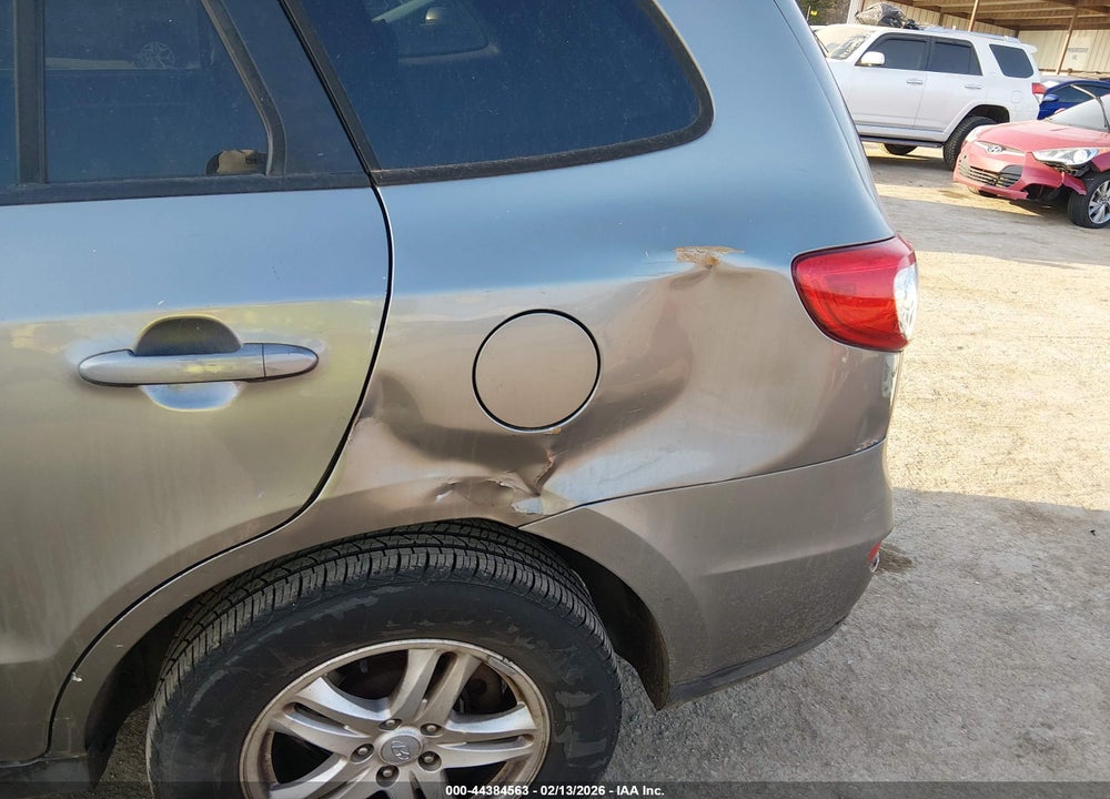 2011 HYUNDAI SANTA FE GLS VIN: 5XYZG3AB2BG031199