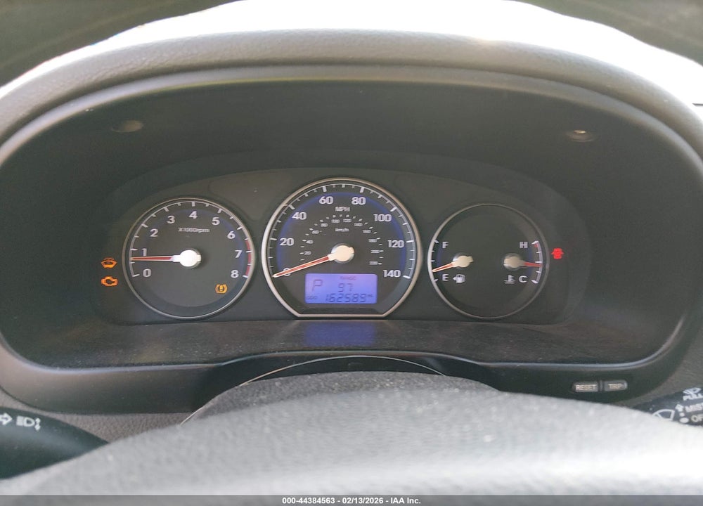 2011 HYUNDAI SANTA FE GLS VIN: 5XYZG3AB2BG031199
