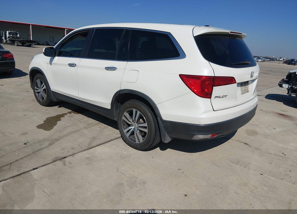 2018 HONDA PILOT EX VIN: 5FNYF5H39JB003401
