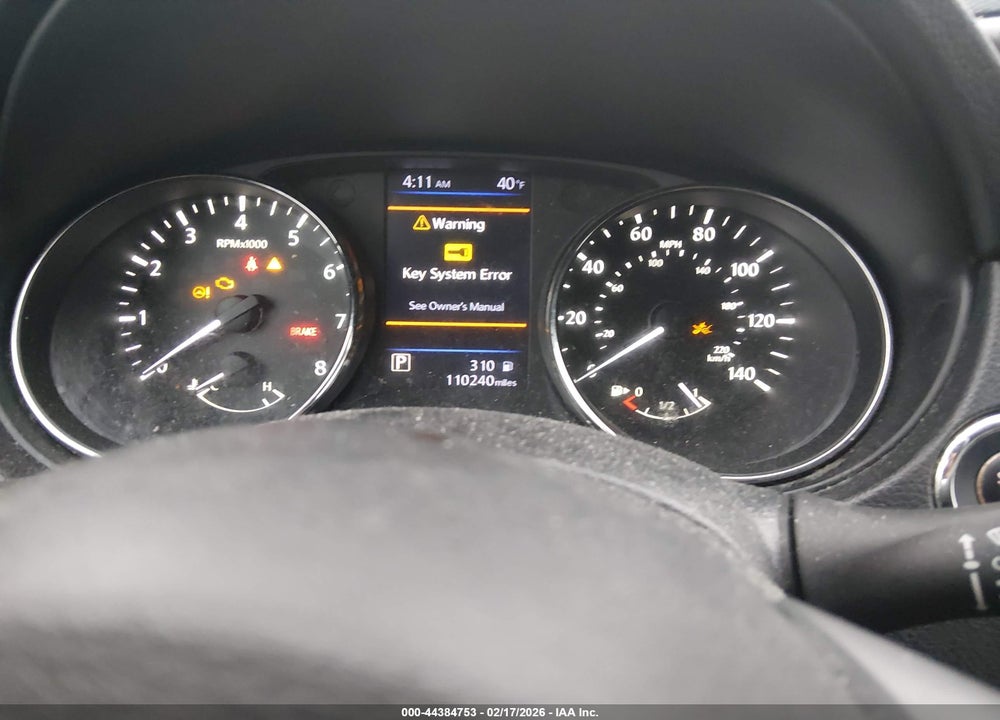 2018 NISSAN ROGUE SV VIN: KNMAT2MV9JP576031