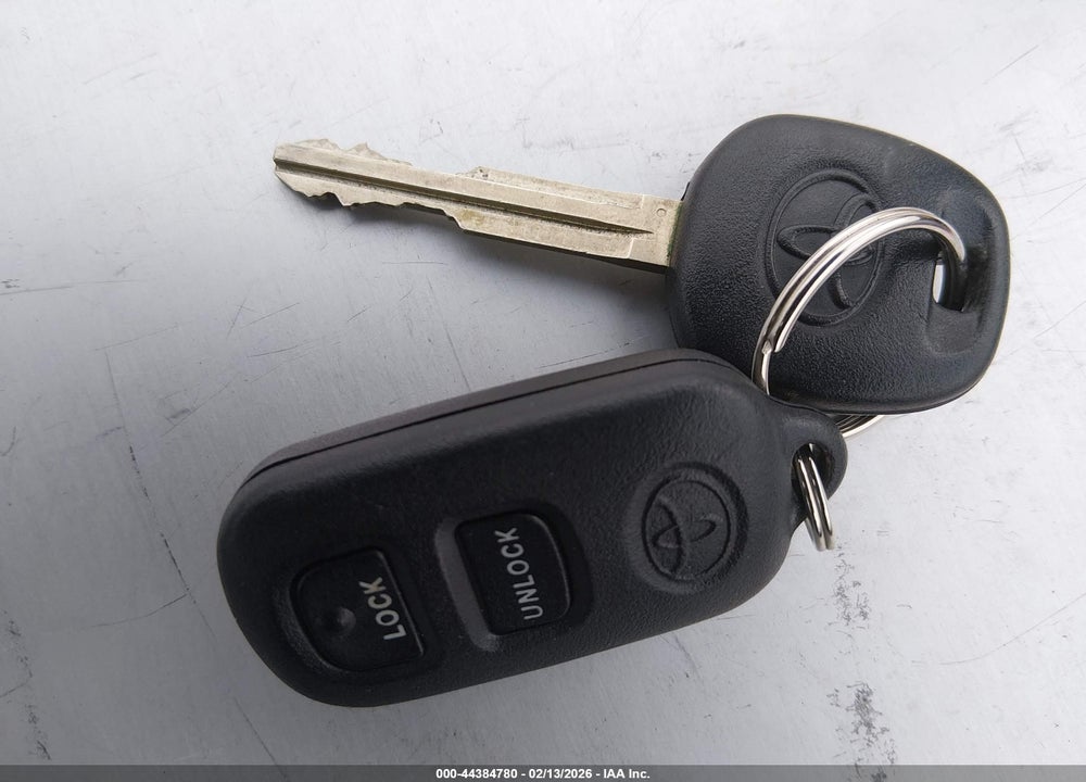 2006 TOYOTA COROLLA LE VIN: 1NXBR32E96Z716627