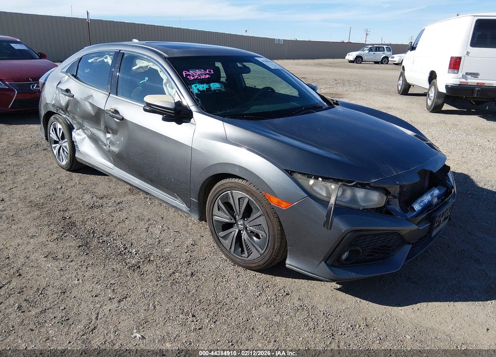 2018 HONDA CIVIC EX VIN: SHHFK7H57JU401463